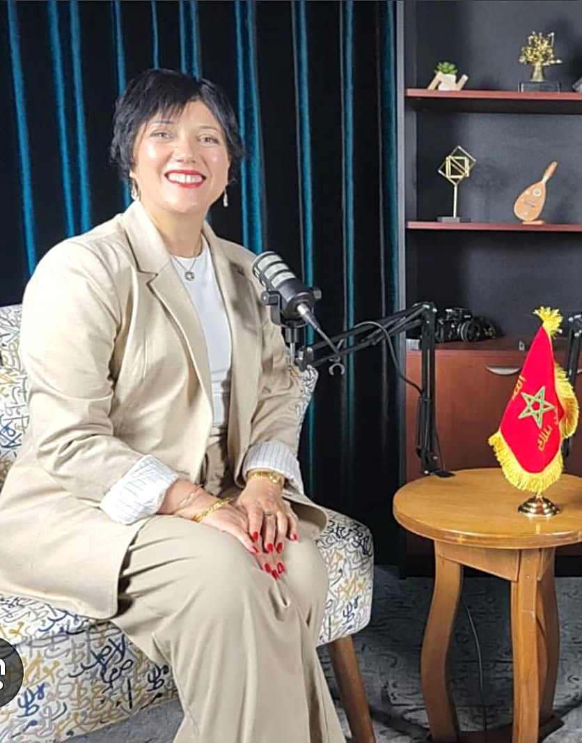 Meryem Mazini en studio d\u2019interview